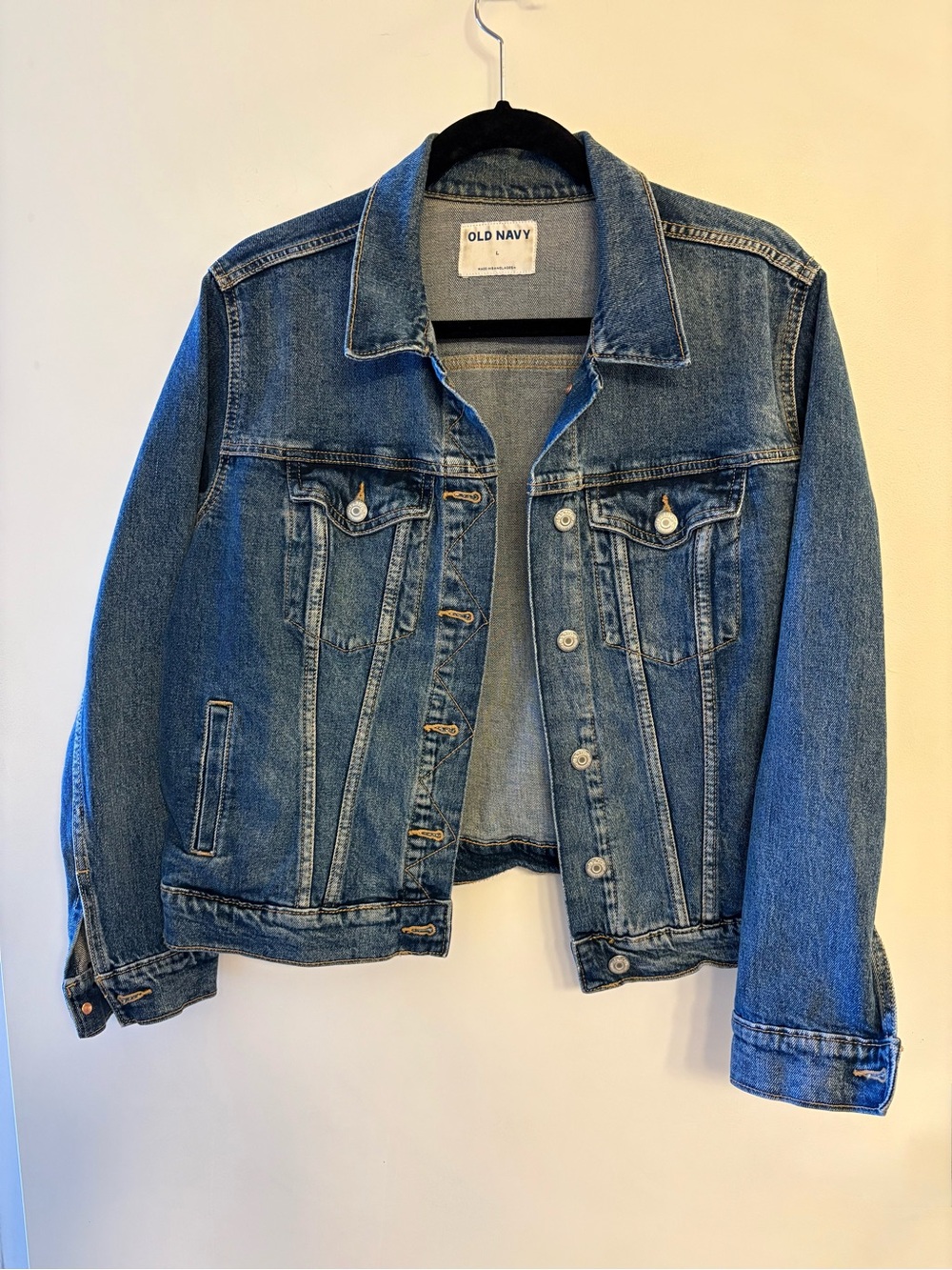 Old Navy Women’s Denim Jacket with Button Front Size Large